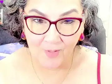 Bongacams Live Sex Cam of cataleya-mom