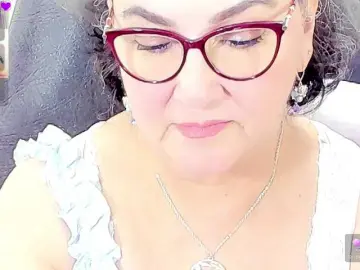Bongacams Watch Live Sex Cams of cataleya-mom