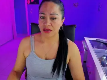 Bongacams Nude Webcam of SkaterGal