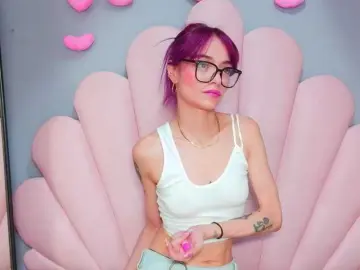 Bongacams Best Webcam of LUCYMILLER