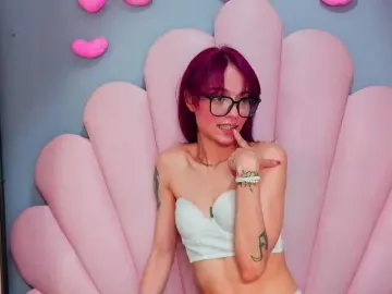 Bongacams Live Sex Cam of LUCYMILLER