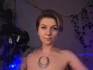 Bongacams Watch Live Sex Cams of bySOVA
