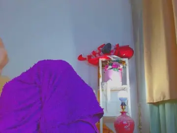 Bongacams Free Porn Cam of moonmaiden