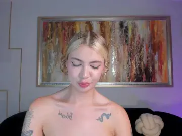 Bongacams Best live sex cam show of NiaHolland