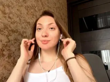 Bongacams Sex Cam of MyrticeDollen