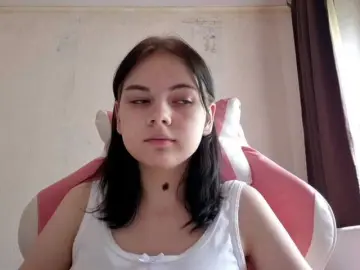 Bongacams Live Sex Cam of MyrnaPlough