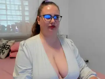 Bongacams Live Sex Cam of amiravyxen
