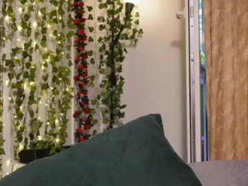 Bongacams Free Porn Cam of NaughtYHomemadE