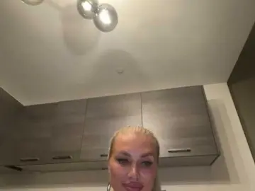 Bongacams Sex Cam of KarenLuxe