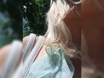 Bongacams Watch Live Sex Cams of AlinaLoves