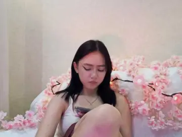 Bongacams Free Live Porn of MyrleHenggeler