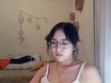 Bongacams Watch Live Sex Cams of MyrleHenggeler