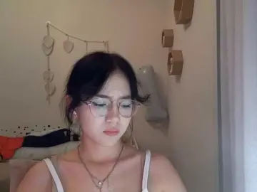 Bongacams Watch Live Sex Cams of MyrleHenggeler