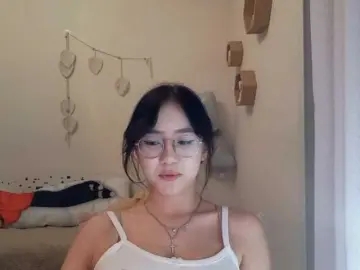 Bongacams Live Sex Cam of MyrleHenggeler