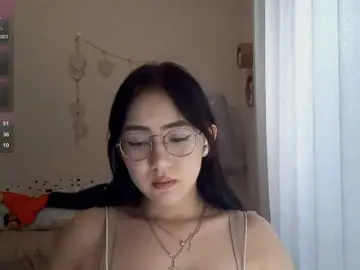 Bongacams Free Live Porn of MyrleHenggeler