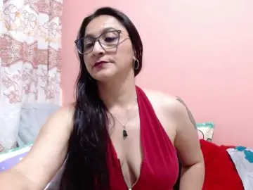 Bongacams Nude Webcam of KarinaSuarez1