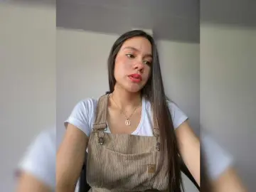 Bongacams Free Porn Cam of Charlotte-1