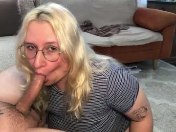 Bongacams Sex Chat of milkxangelx