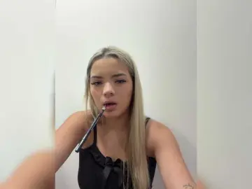 Bongacams Watch Live Sex Cams of Aisha-engel