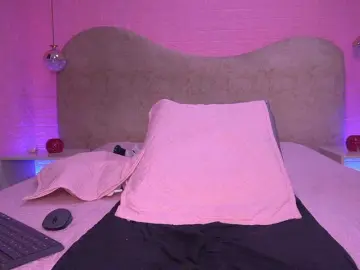 Bongacams Watch Live Sex Cams of zoe-z