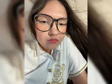 Bongacams Sex Chat of Cute-Lolly