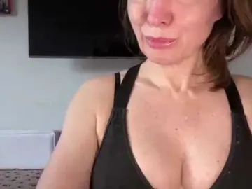 Bongacams Watch Live Sex Cams of RachellHot