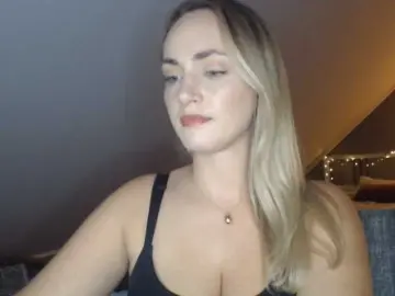 Bongacams Adult Video Chat of ScarlettXQueen