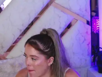Bongacams Watch Live Sex Cams of AngeliePastori