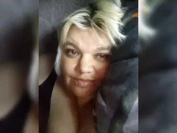 Bongacams Free Live Porn of Klostea13