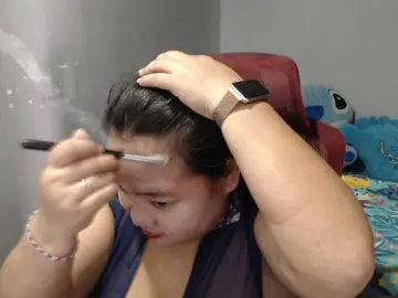 Bongacams Nude Webcam of BubbleButtPinay