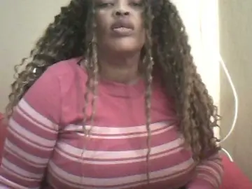 Bongacams Adult Video Chat of MyDDBOOBIES