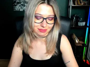 Bongacams Adult Video Chat of xxHeidiLove