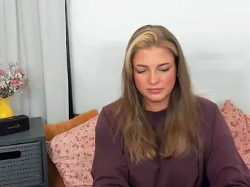 Bongacams Best Webcam of LilyTop