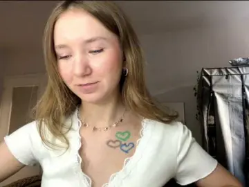 Bongacams Free Porn Cam of lisasmall