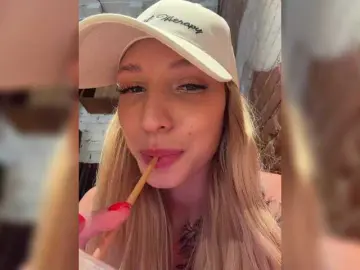 Bongacams Live Sex of EwaBrown