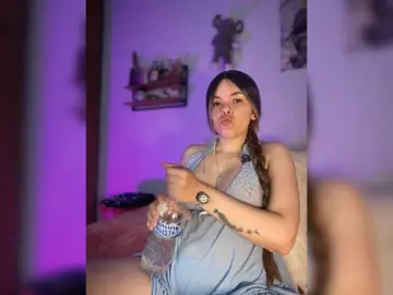 Bongacams Free Live Porn of erika18love