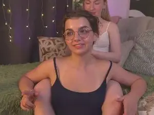 Cam4 Nude Webcam of AzzieTheriault