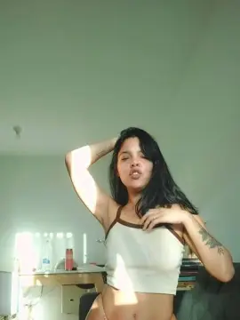 Cam4 Live Porn of DarkhoneyX