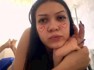 Cam4 Free Live Porn of AvrilVillane
