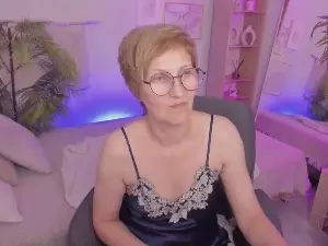 Cam4 Live Porn of ParisCherry