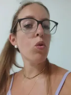Cam4 Adult Video Chat of Nayra