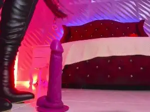 Cam4 Free Live Porn of Roxanne_Han