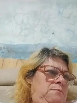 Cam4 Sex Cam of Manuela305