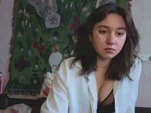 Cam4 Sex Chat of MiaLovelyOne