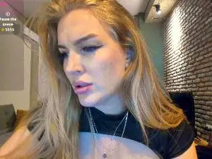 Cam4 Free Live Porn of JulietaLane