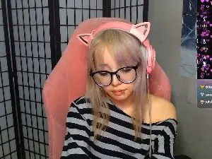 Cam4 Watch Live Sex Cams of LianneBevels