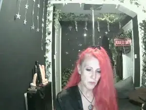 Cam4 Live Porn of SkySparks