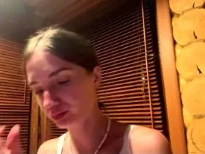 Cam4 Live Porn of EllaLean