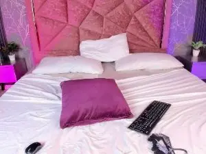 Cam4 Sex Cam of KataleyaaVega
