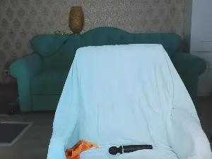 Cam4 Nude Webcam of henny_c4